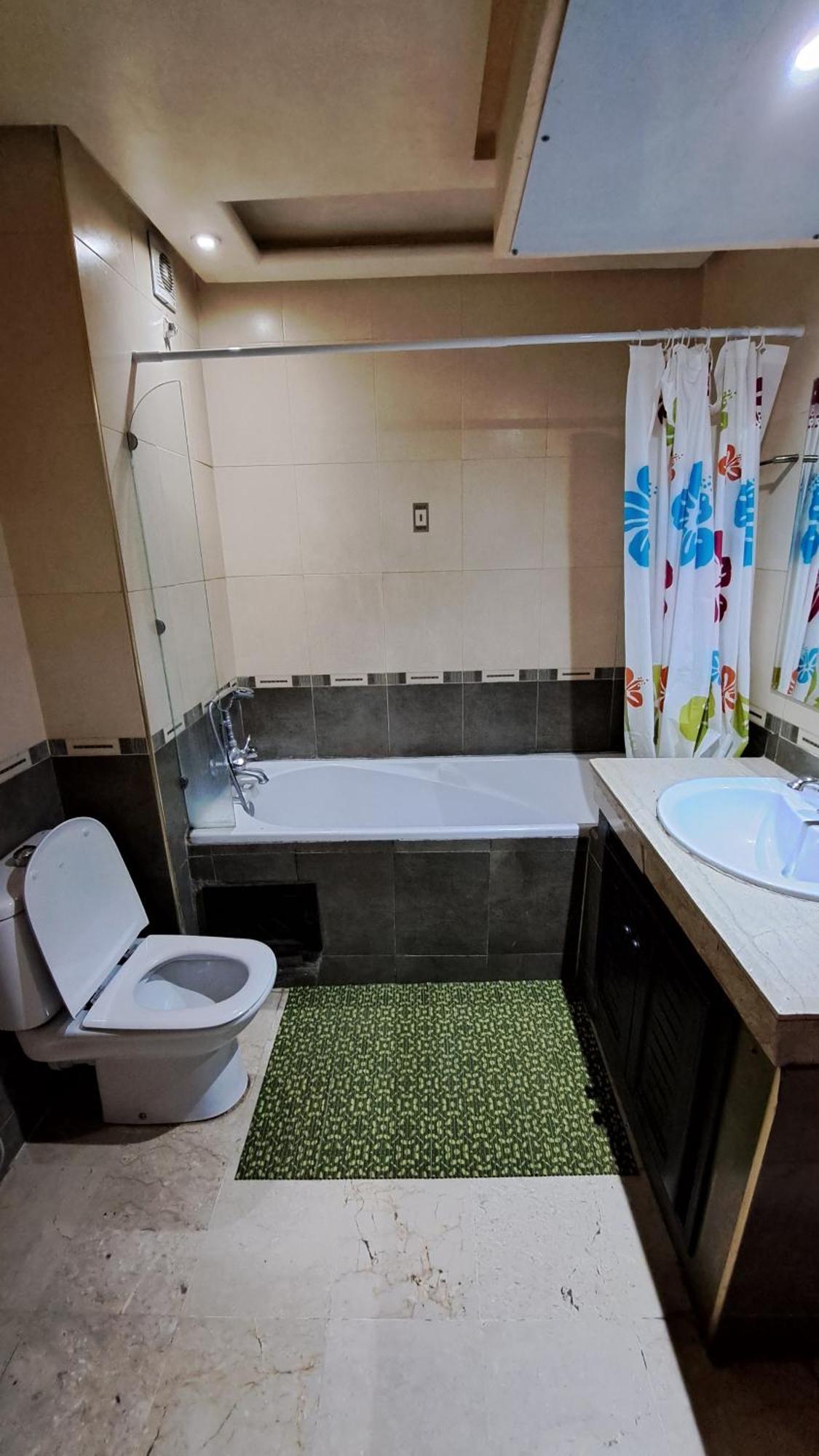 Au Centre Apartment *